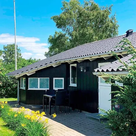 Holiday Ix Sjolund