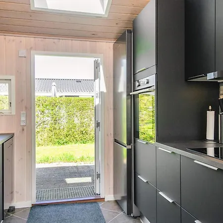 6 Person In Holiday home Sjolund