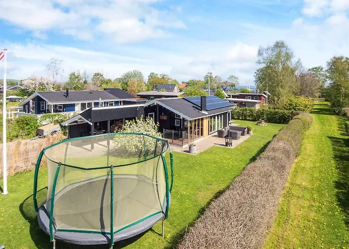 6 Person Holiday Home In Sjolund فندق