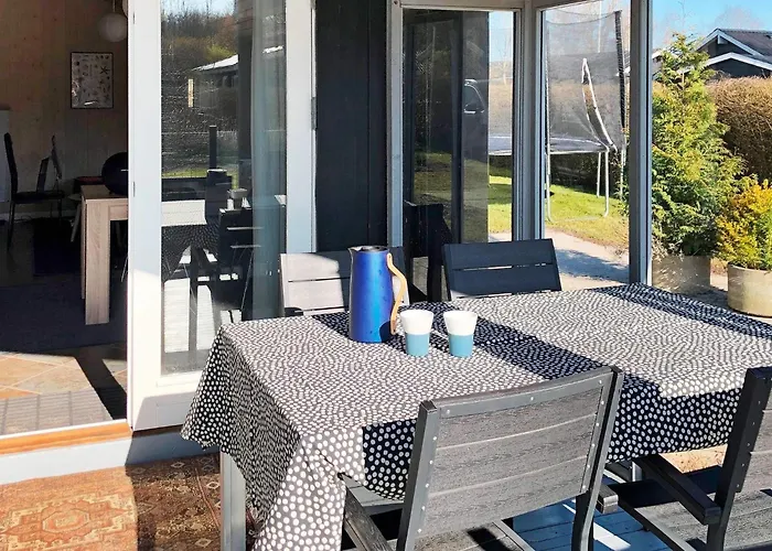 6 Person Holiday Home In Sjolund فندق 4*